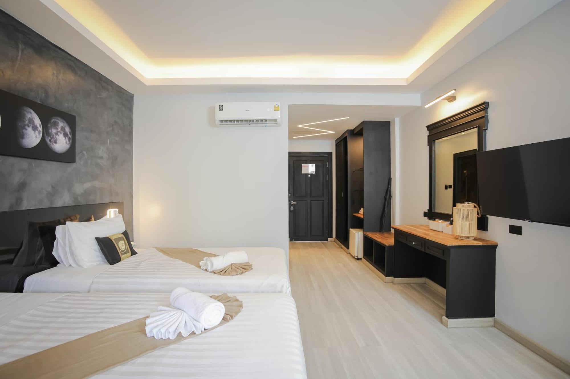 Etk Patong Resort Luaran gambar