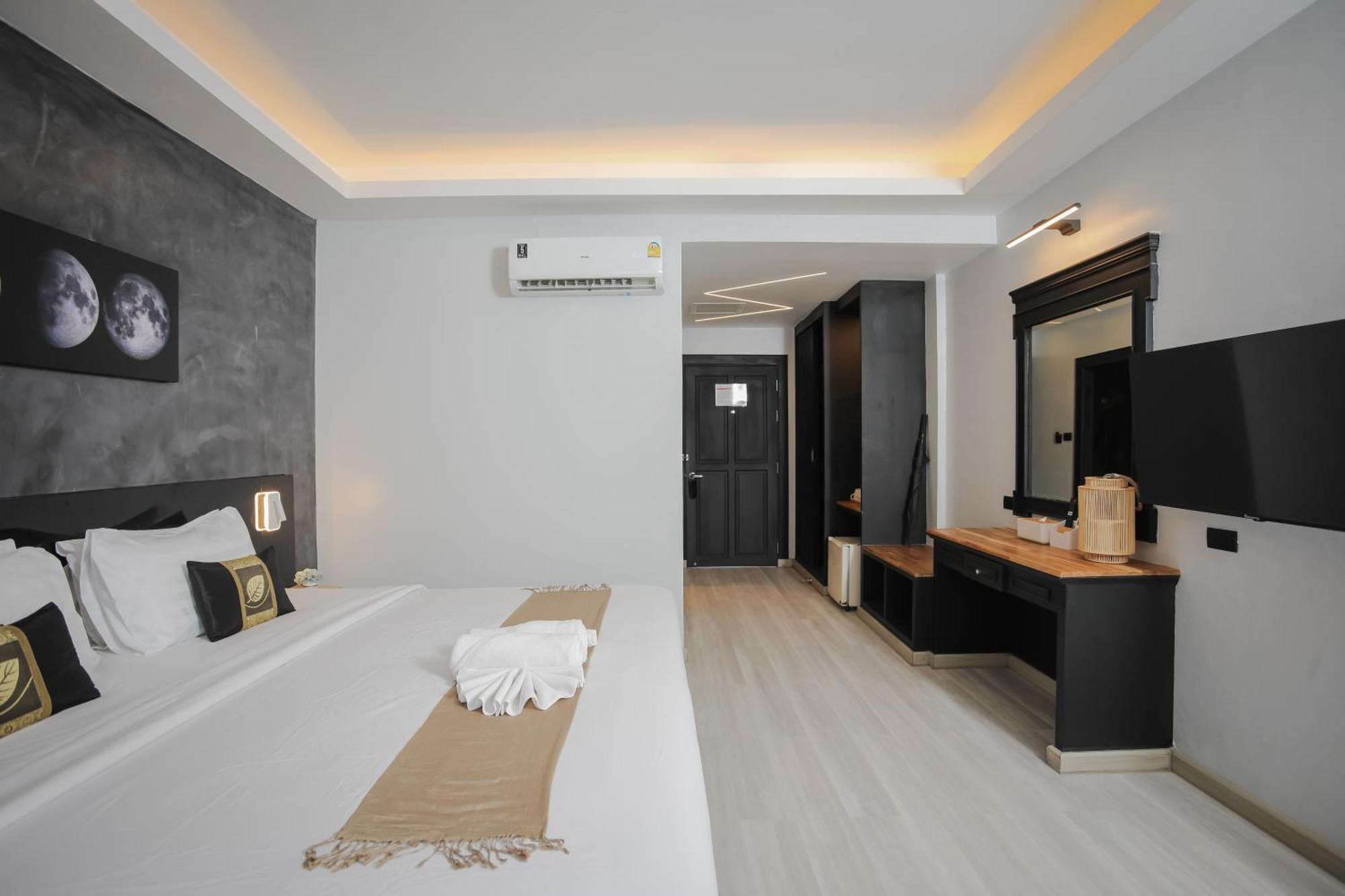 Etk Patong Resort Luaran gambar
