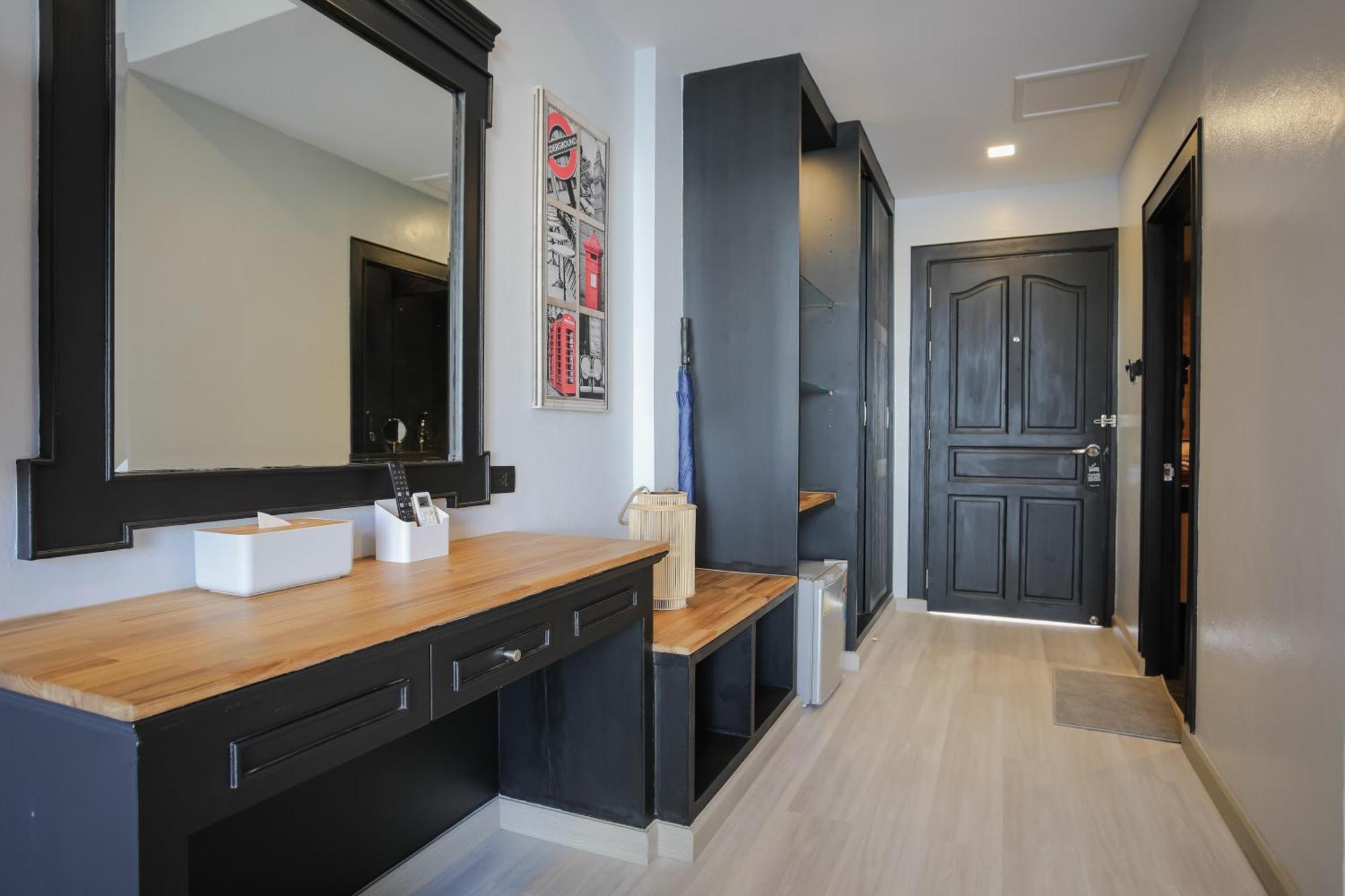 Etk Patong Resort Luaran gambar